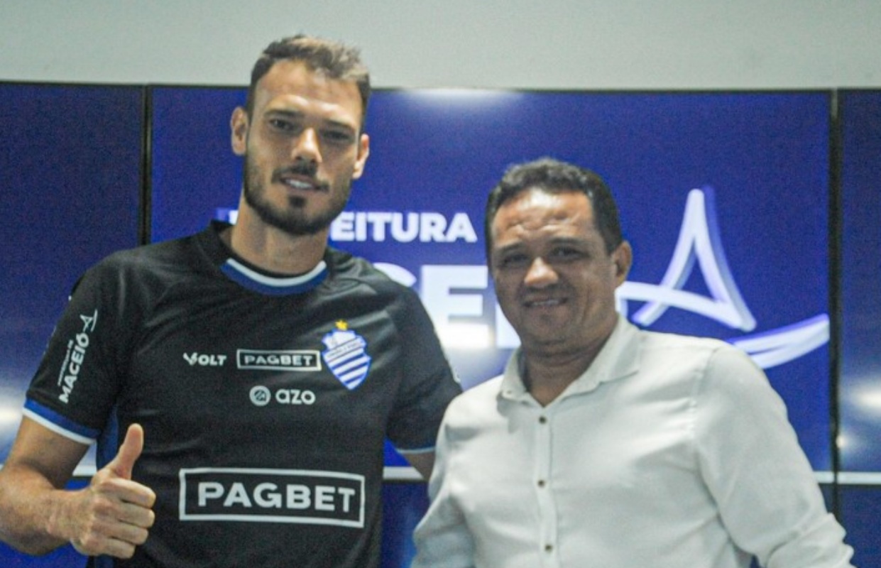 Alagoas Alerta CSA Apresenta Goleiro Thomazella E O Lateral Guilherme