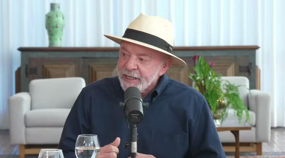 Lula participa de entrevistas a podcasts nesta sexta-feira (14). — Foto: Reprodução/ Youtube
