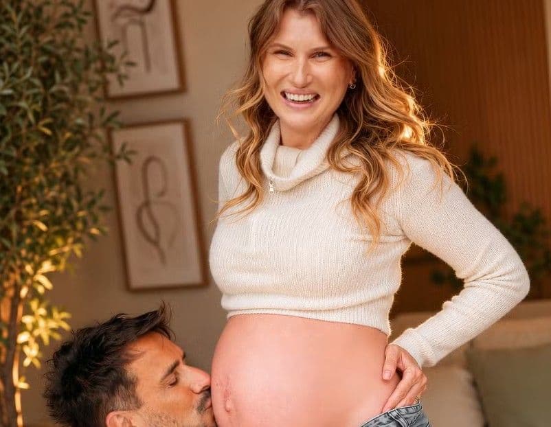 Julio Rocha e Karoline Kleine — Foto: Divulgação