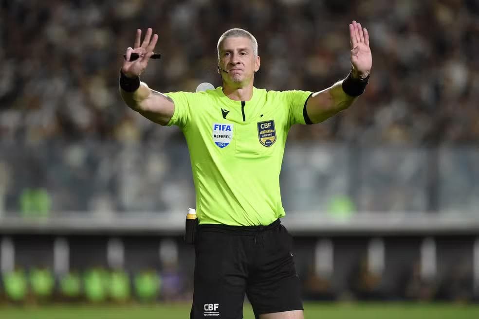 Anderson Daronco vai comandar CRB x Fortaleza no Rei Pelé — Foto: Alexandre Durão