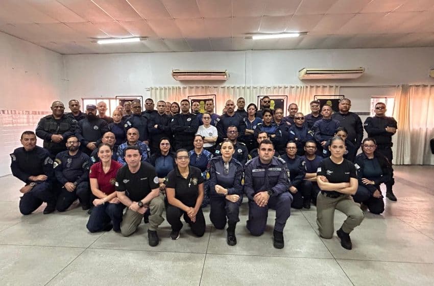 Durante duas semanas guardas municipais se qualificam para garantir mais segurança à população. Foto: Maria Educarda Carvalho(estagiária)/Ascom Semsc