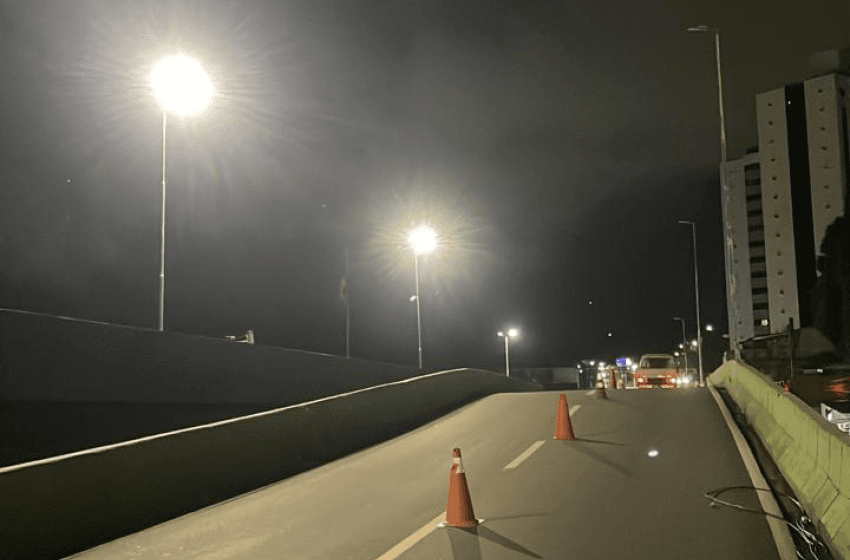 A autarquia conseguiu restabelecer de forma imediata a iluminação dos postes principais. Foto: Ilumina Maceió