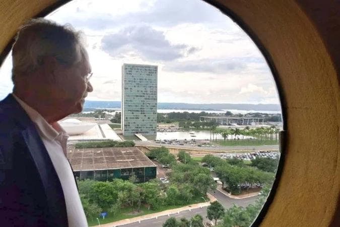 Nilmário Miranda, assessor especial da Defesa da Democracia, Memória e Verdade do governo Lula, e ex-preso político - (crédito: Evandro Éboli/C.B./D.A. Press)