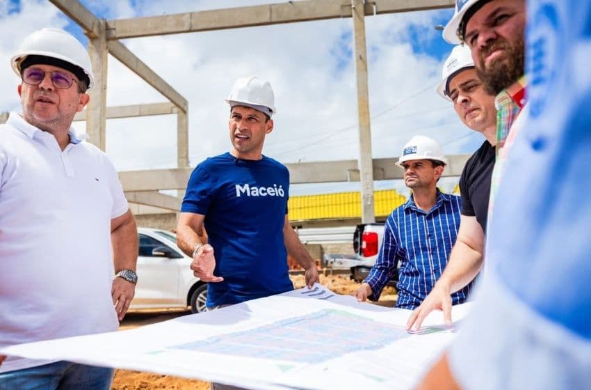 Prefeito Rodrigo Cunha destacou importância da obra para a economia local. Foto: Secom Maceió